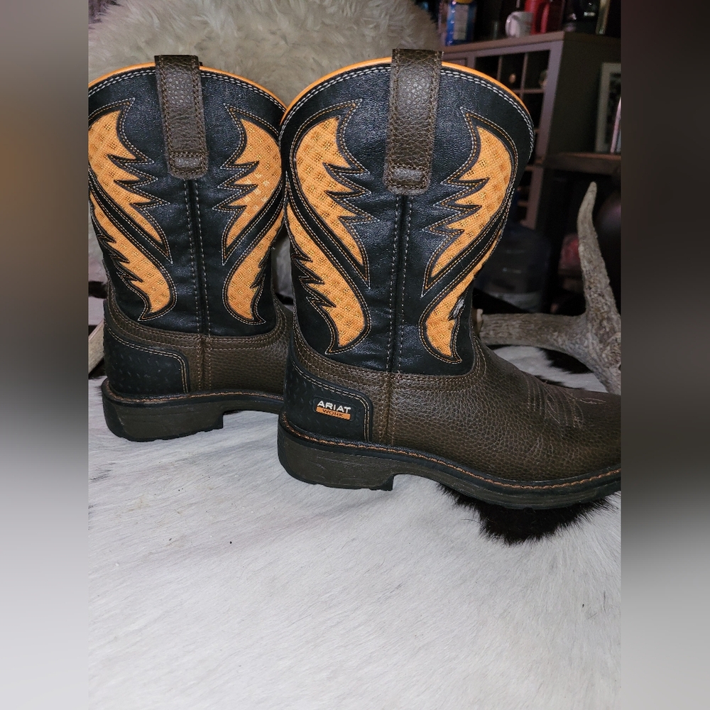 Ariat cowboy boot